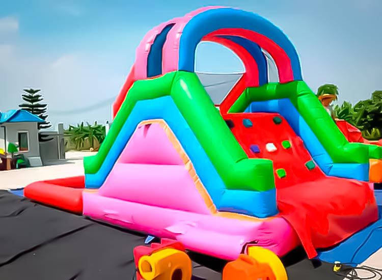 Tobogán Acuático Escalada · Jocsair Hinchables Barcelona