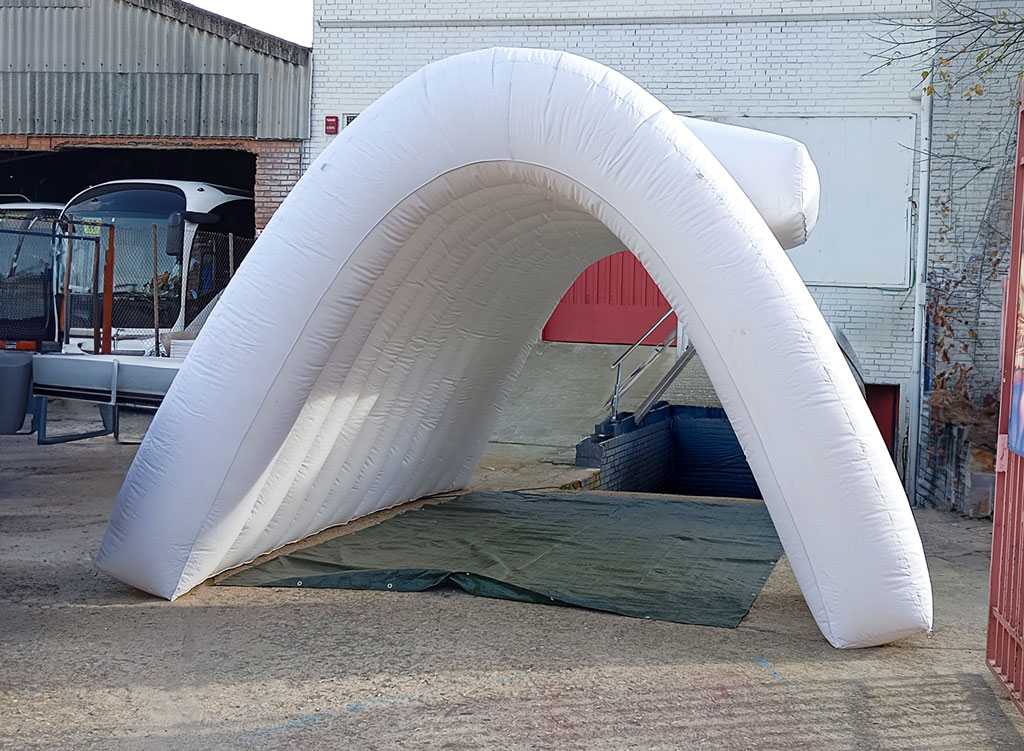 Carpa blanca hinchable · Jocsair Hinchables Barcelona